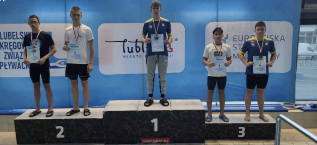 Pływacki sukces karola rostkowskiego